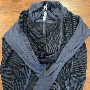 Lululemon Twist and Wrap Sweater Blue 8